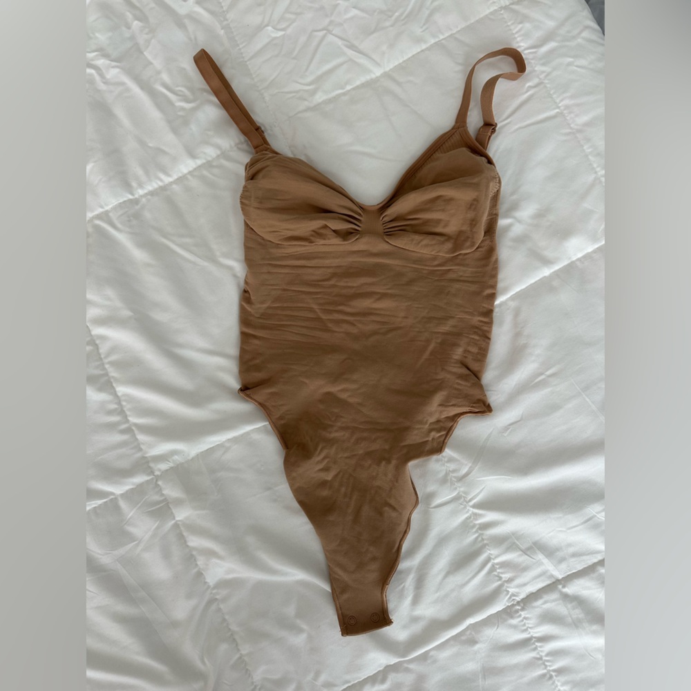 SKIMS Shapewear Thong Bodysuit